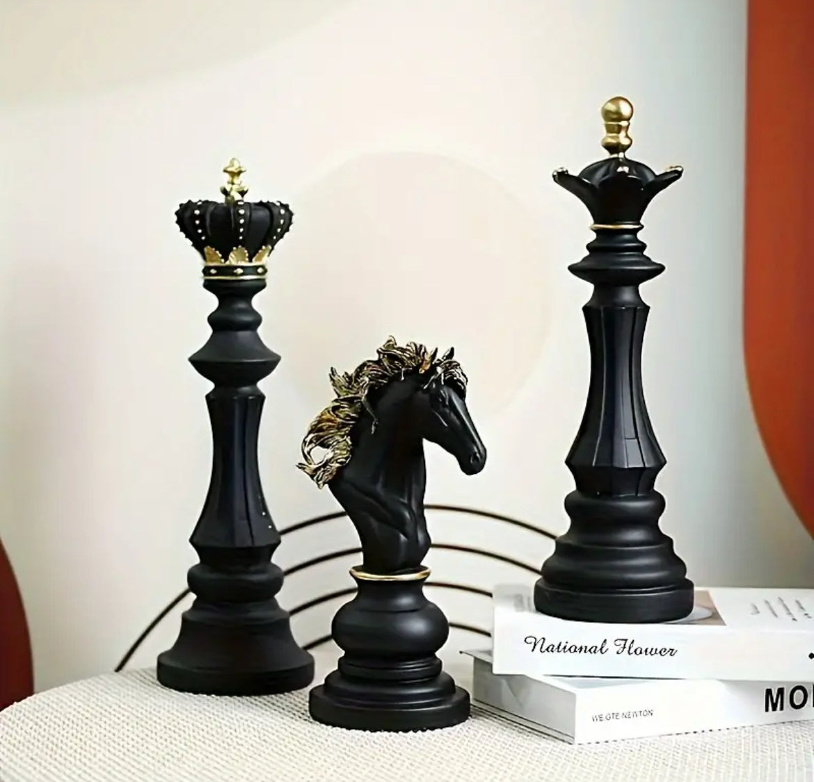 Chess Figurine Set