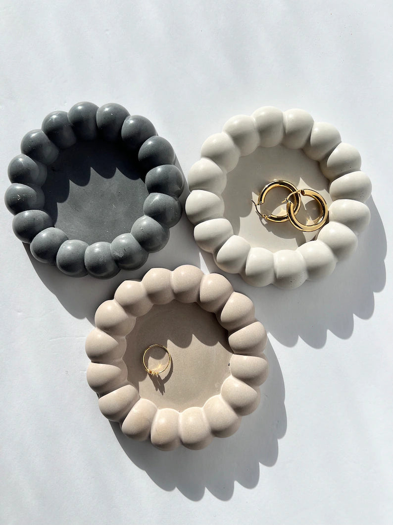 Bubble Diva Dish