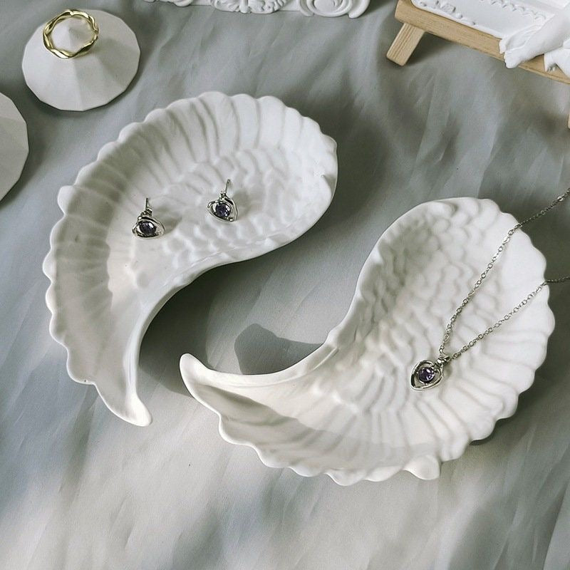 Wing Dish (Pair)