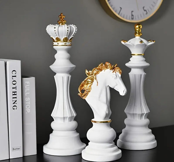 Chess Figurine Set