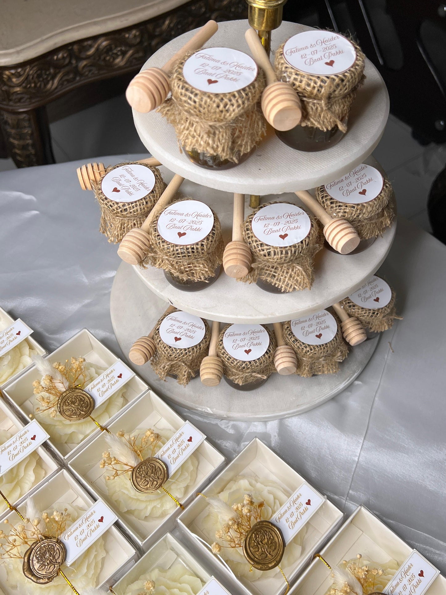 Premium Honey Favors