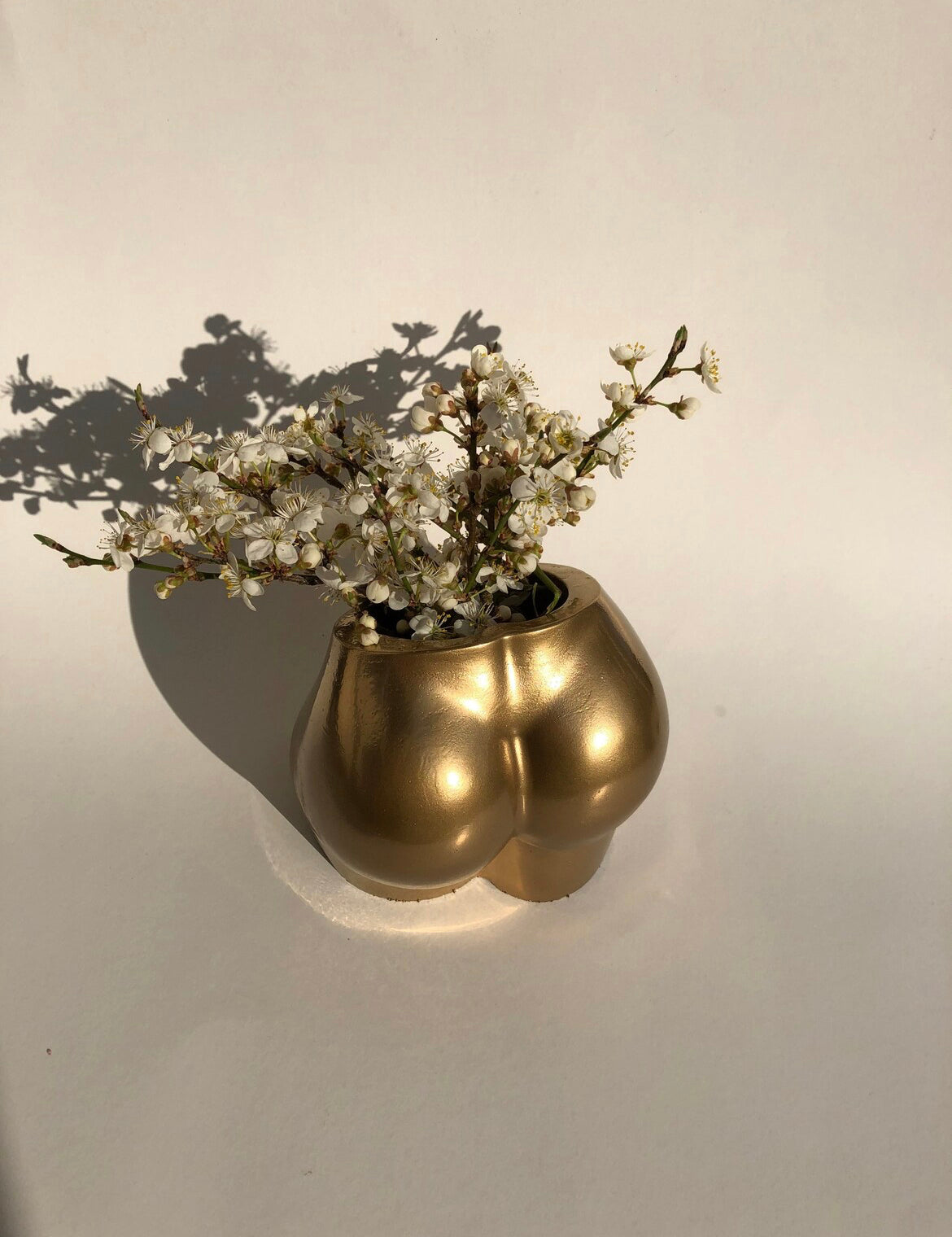 Butt Vase
